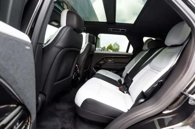 Land Rover Range Rover Sport (2026) thumbnail 5