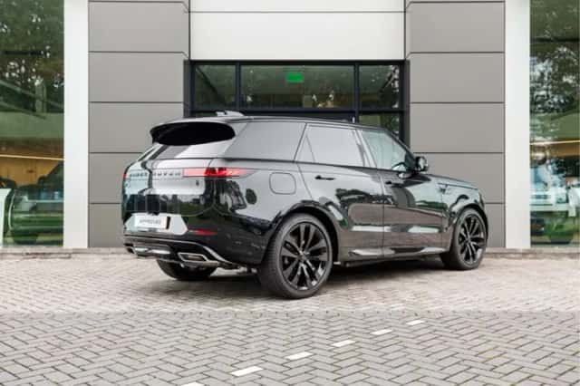 Land Rover Range Rover Sport (2026) thumbnail 2