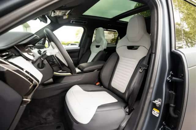 Land Rover Range Rover Sport (2025) thumbnail 5