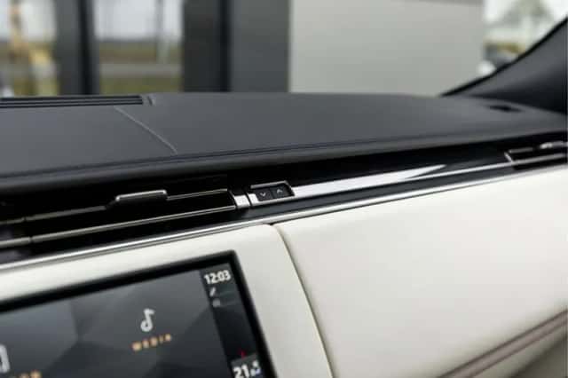 Land Rover Range Rover (2026) thumbnail 49