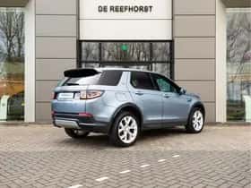 Land Rover Discovery Sport (2022) thumbnail 2
