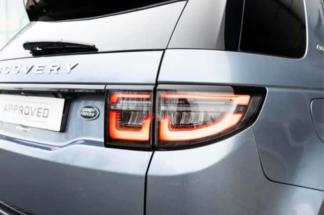 Land Rover Discovery Sport (2022) thumbnail 27