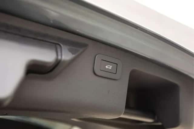 Land Rover Discovery Sport (2022) thumbnail 30