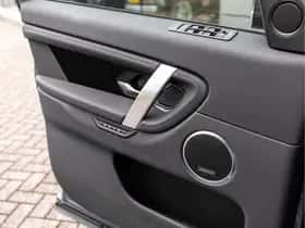 Land Rover Discovery Sport (2022) thumbnail 33