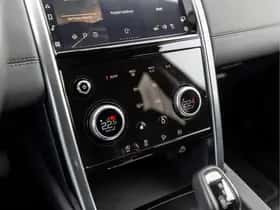 Land Rover Discovery Sport (2022) thumbnail 36
