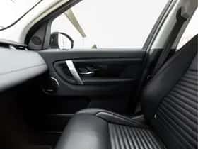 Land Rover Discovery Sport (2022) thumbnail 41