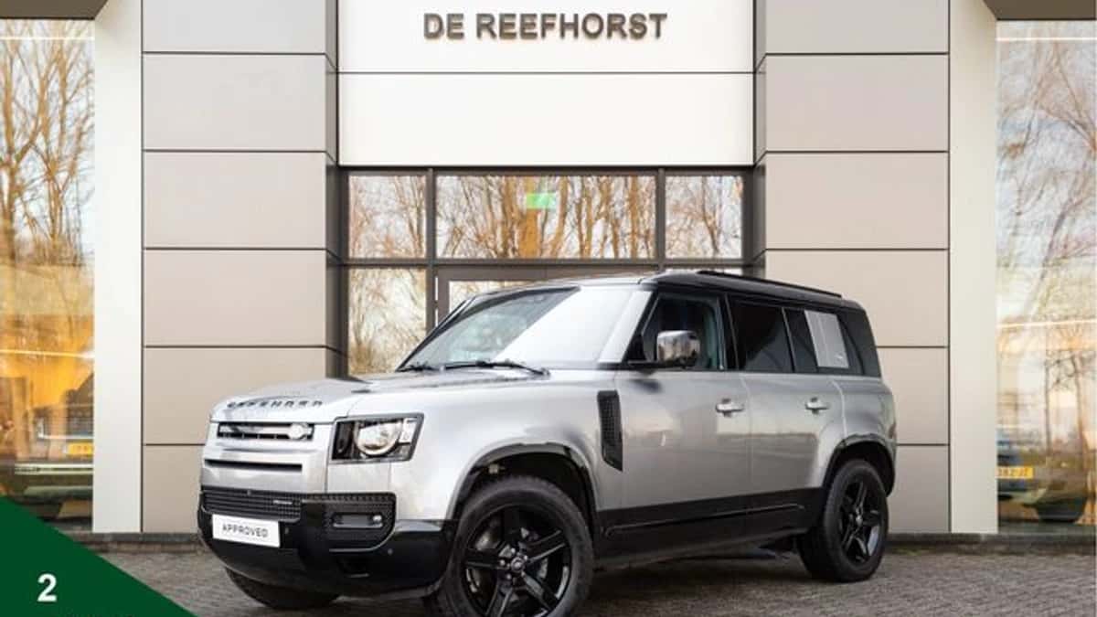 Land Rover Defender (2024) — foto 1