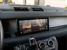 Land Rover Defender (2024) thumbnail 11