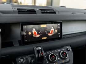 Land Rover Defender (2024) thumbnail 13