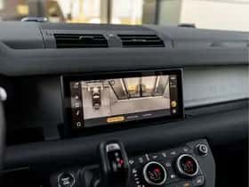 Land Rover Defender (2024) thumbnail 14