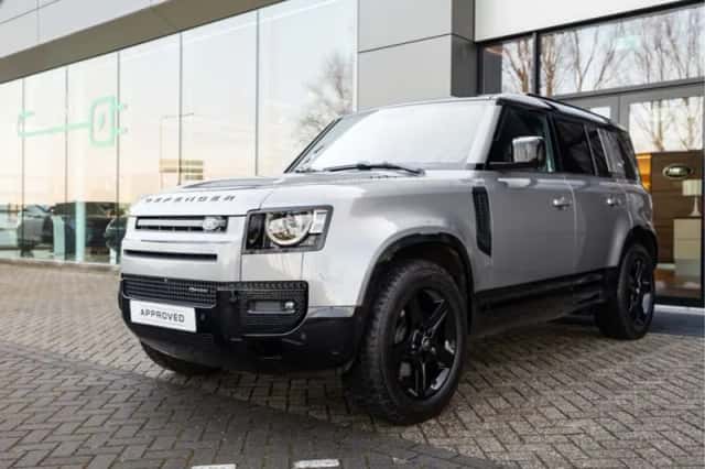 Land Rover Defender (2023) thumbnail 18