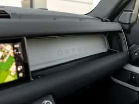 Land Rover Defender (2024) thumbnail 36