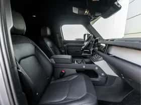 Land Rover Defender (2024) thumbnail 40