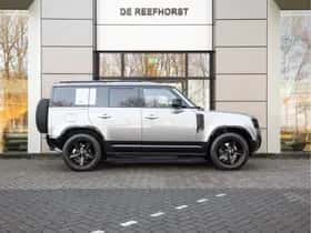 Land Rover Defender (2024) thumbnail 9