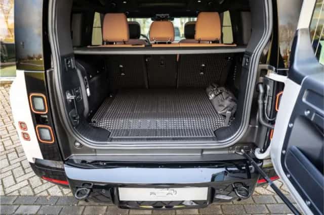 Land Rover Defender (2026) thumbnail 31