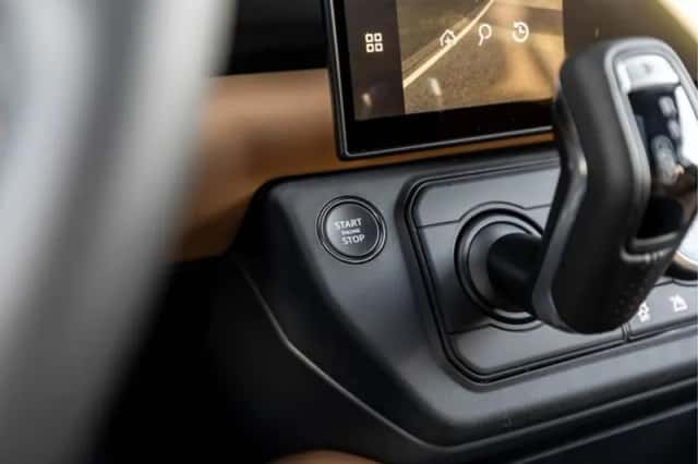Land Rover Defender (2026) thumbnail 38
