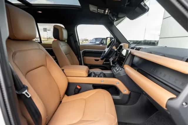 Land Rover Defender (2026) thumbnail 48