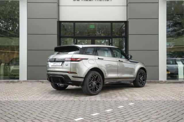 Land Rover Range Rover Evoque (2024) thumbnail 2
