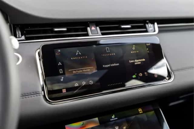 Land Rover Range Rover Evoque (2024) thumbnail 12