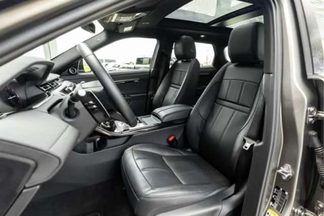 Land Rover Range Rover Evoque (2024) thumbnail 4