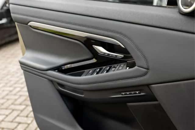 Land Rover Range Rover Evoque (2024) thumbnail 34