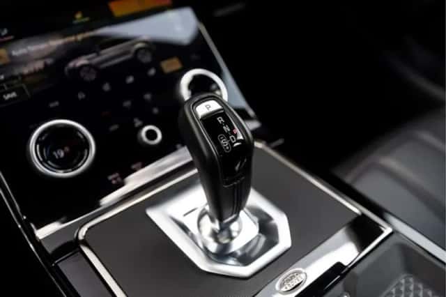 Land Rover Range Rover Evoque (2024) thumbnail 41