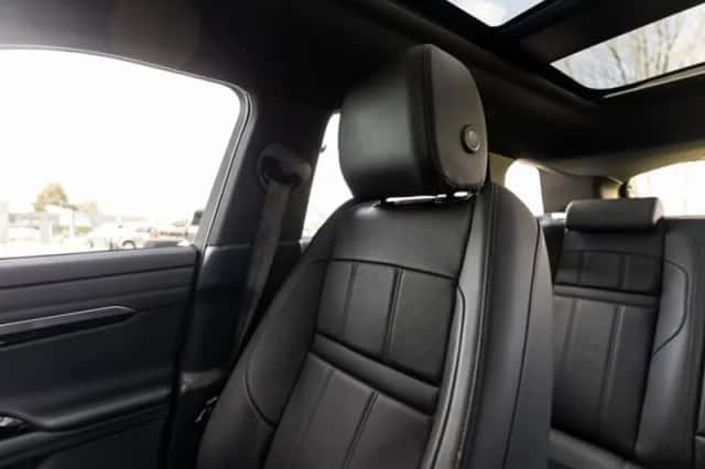 Land Rover Range Rover Evoque (2024) thumbnail 43