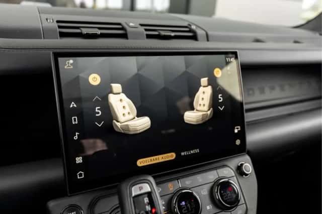 Land Rover Defender (2026) thumbnail 15