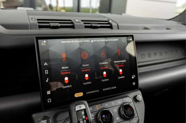 Land Rover Defender (2026) thumbnail 17