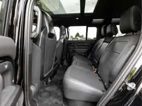 Land Rover Defender (2026) thumbnail 5