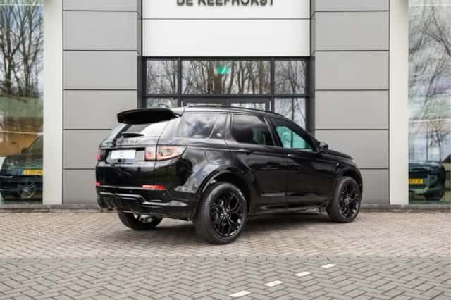 Land Rover Discovery Sport (2026) thumbnail 2