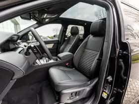 Land Rover Discovery Sport thumbnail 4