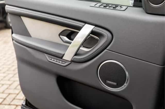 Land Rover Discovery Sport (2026) thumbnail 38
