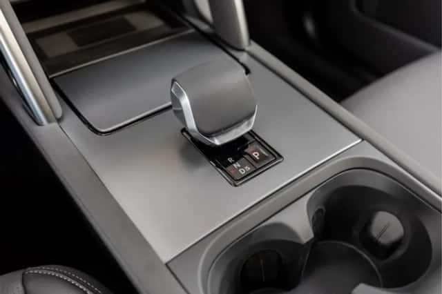Land Rover Discovery Sport (2026) thumbnail 42