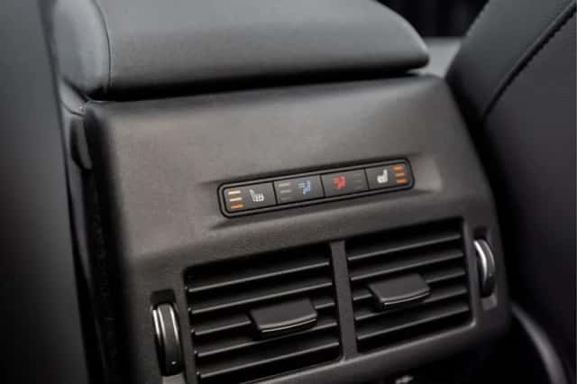 Land Rover Discovery Sport (2026) thumbnail 46