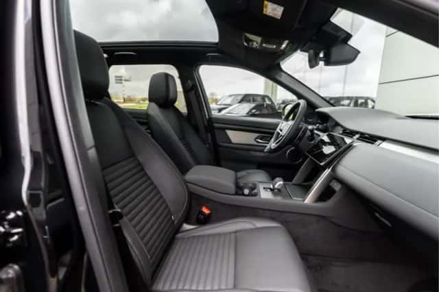 Land Rover Discovery Sport (2026) thumbnail 49