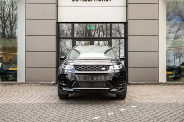 Land Rover Discovery Sport (2026) thumbnail 6