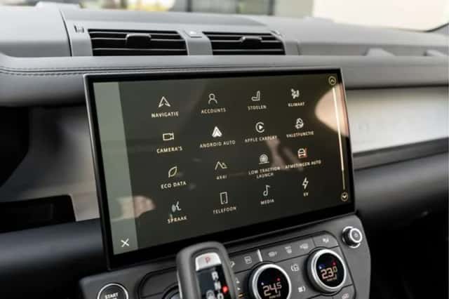 Land Rover Defender (2026) thumbnail 13