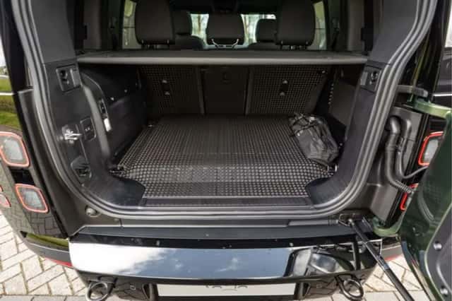 Land Rover Defender (2026) thumbnail 31