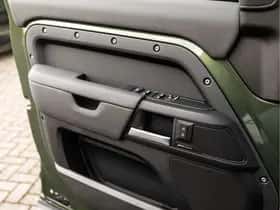 Land Rover Defender thumbnail 35