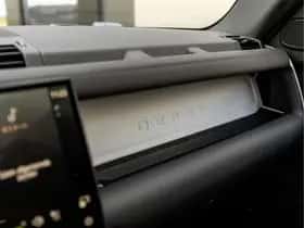 Land Rover Defender thumbnail 41