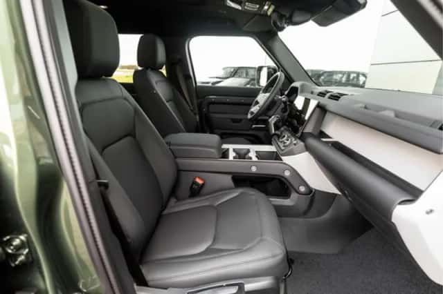 Land Rover Defender (2026) thumbnail 45