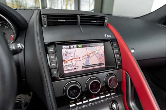 Jaguar F-Type (2013) thumbnail 12