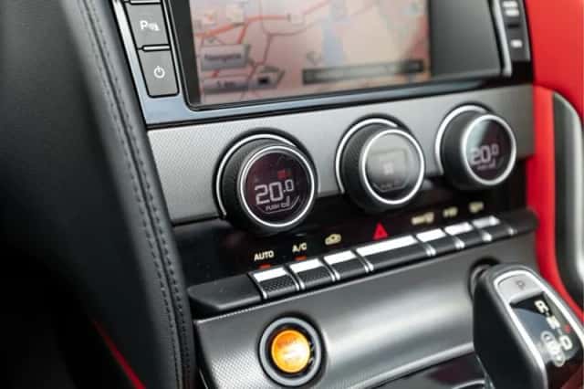 Jaguar F-Type (2013) thumbnail 37