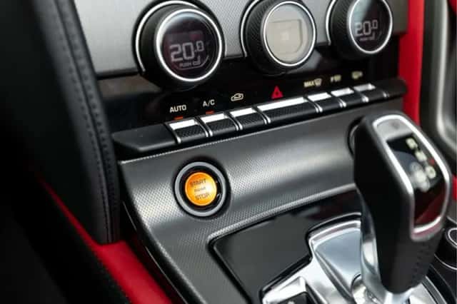 Jaguar F-Type (2013) thumbnail 38