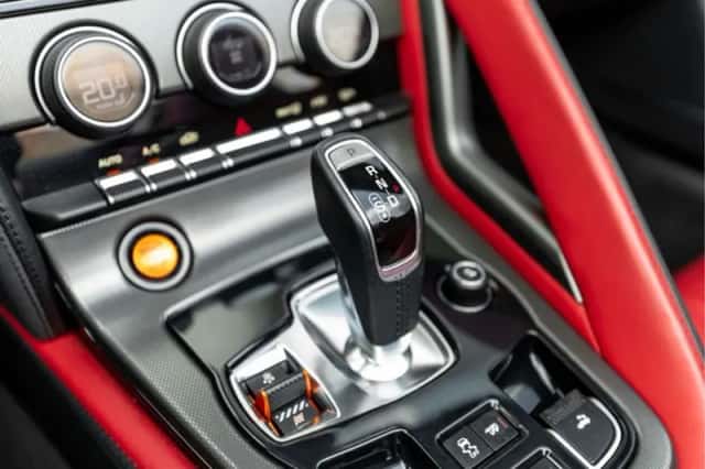 Jaguar F-Type (2013) thumbnail 39