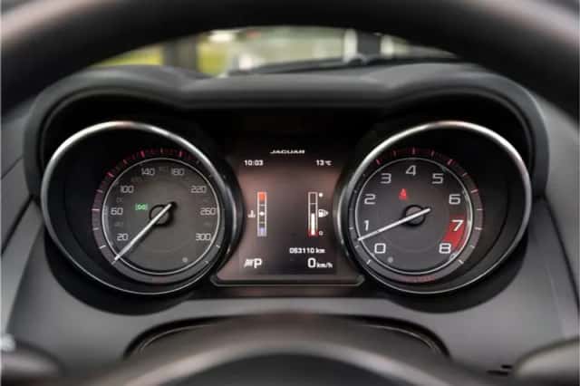 Jaguar F-Type (2013) thumbnail 9