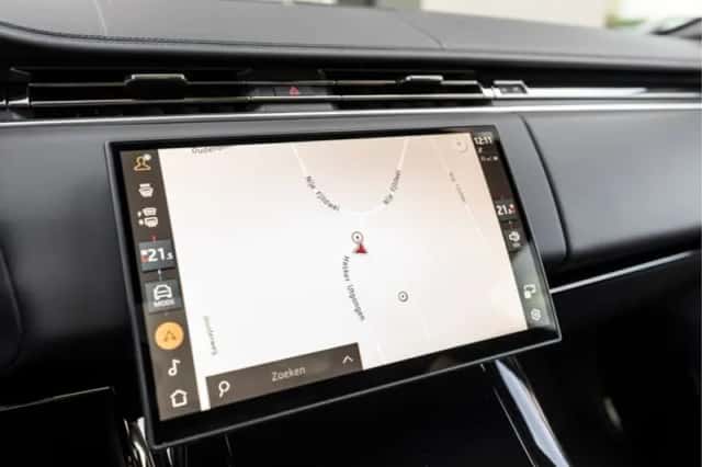Land Rover Range Rover Sport (2025) thumbnail 16