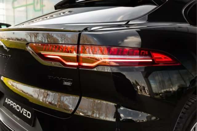 Jaguar I-Pace (2021) thumbnail 27