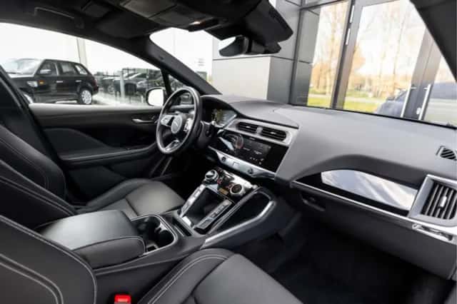 Jaguar I-Pace (2021) thumbnail 44